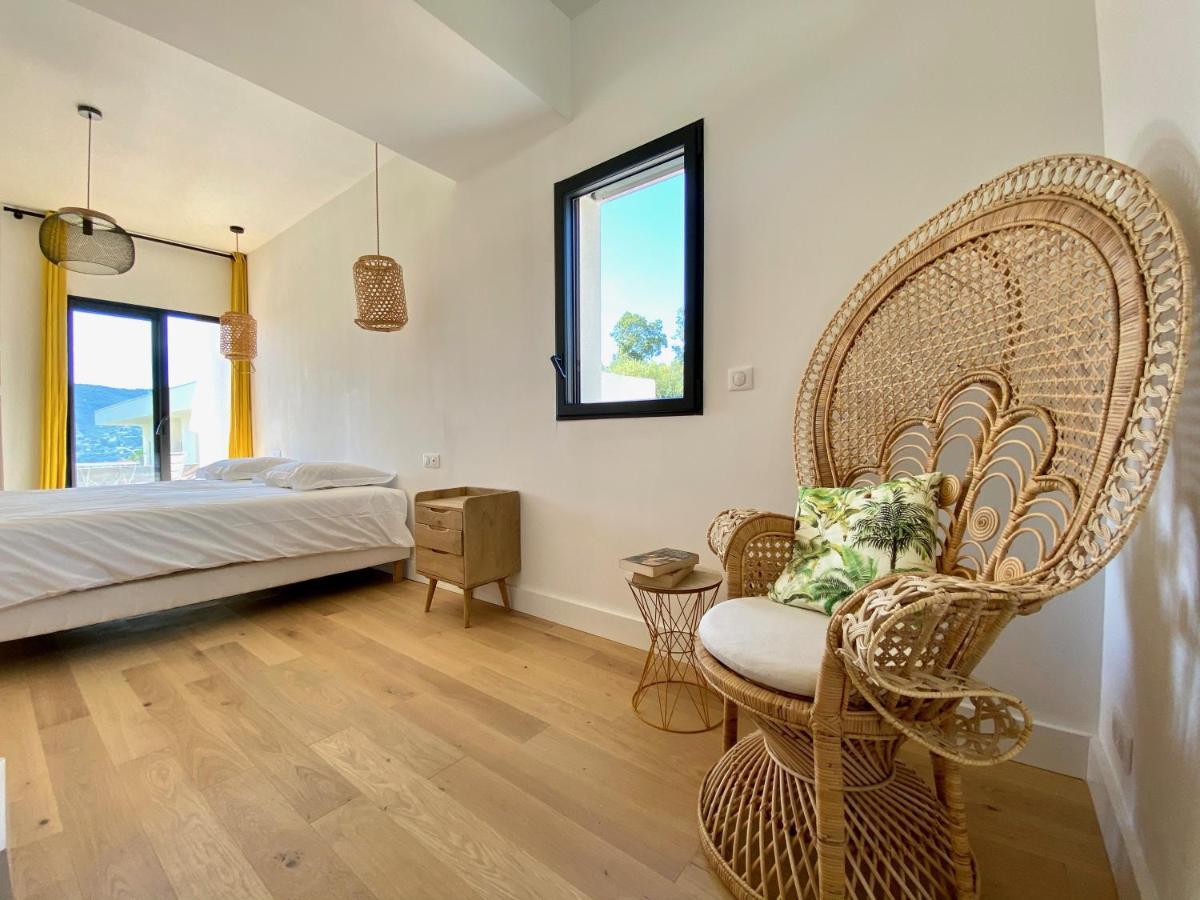 Villas De Standing Avec Magnifique Vue Mer Et Piscines Privees, Sagone Sagone  Bagian luar foto