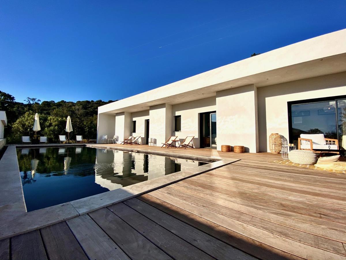 Villas De Standing Avec Magnifique Vue Mer Et Piscines Privees, Sagone Sagone  Bagian luar foto