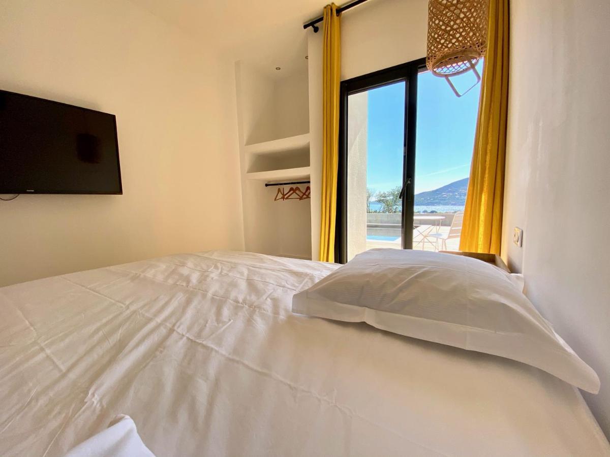 Villas De Standing Avec Magnifique Vue Mer Et Piscines Privees, Sagone Sagone  Bagian luar foto
