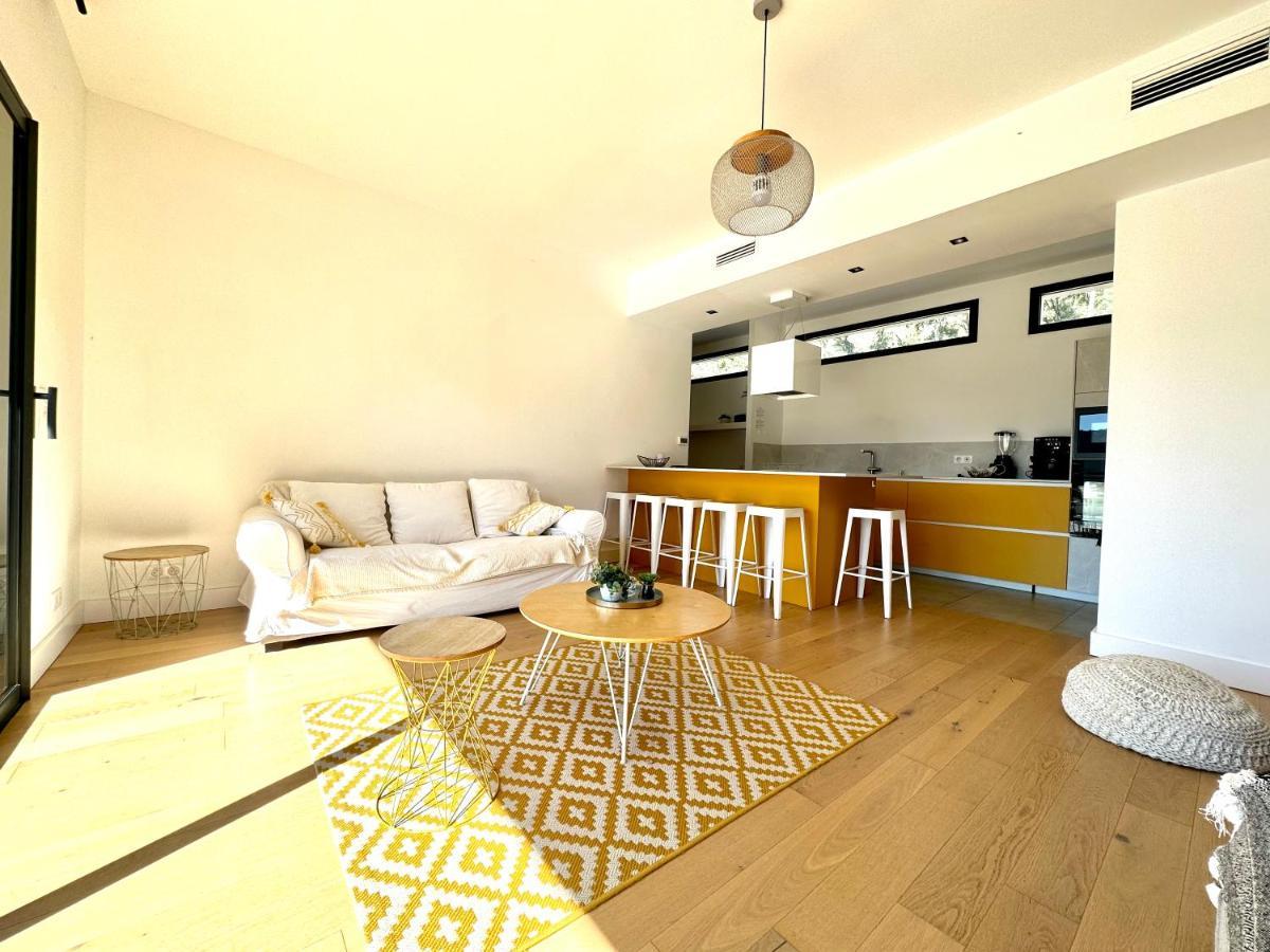 Villas De Standing Avec Magnifique Vue Mer Et Piscines Privees, Sagone Sagone  Bagian luar foto