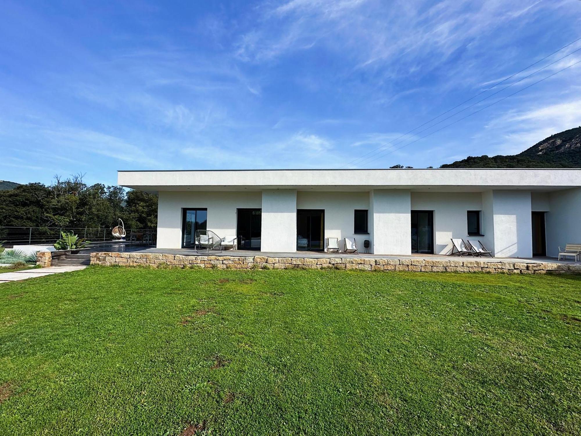 Villas De Standing Avec Magnifique Vue Mer Et Piscines Privees, Sagone Sagone  Bagian luar foto